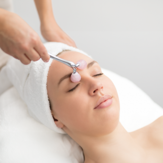 GertraudGruberKosmetik Rosenquarzroller